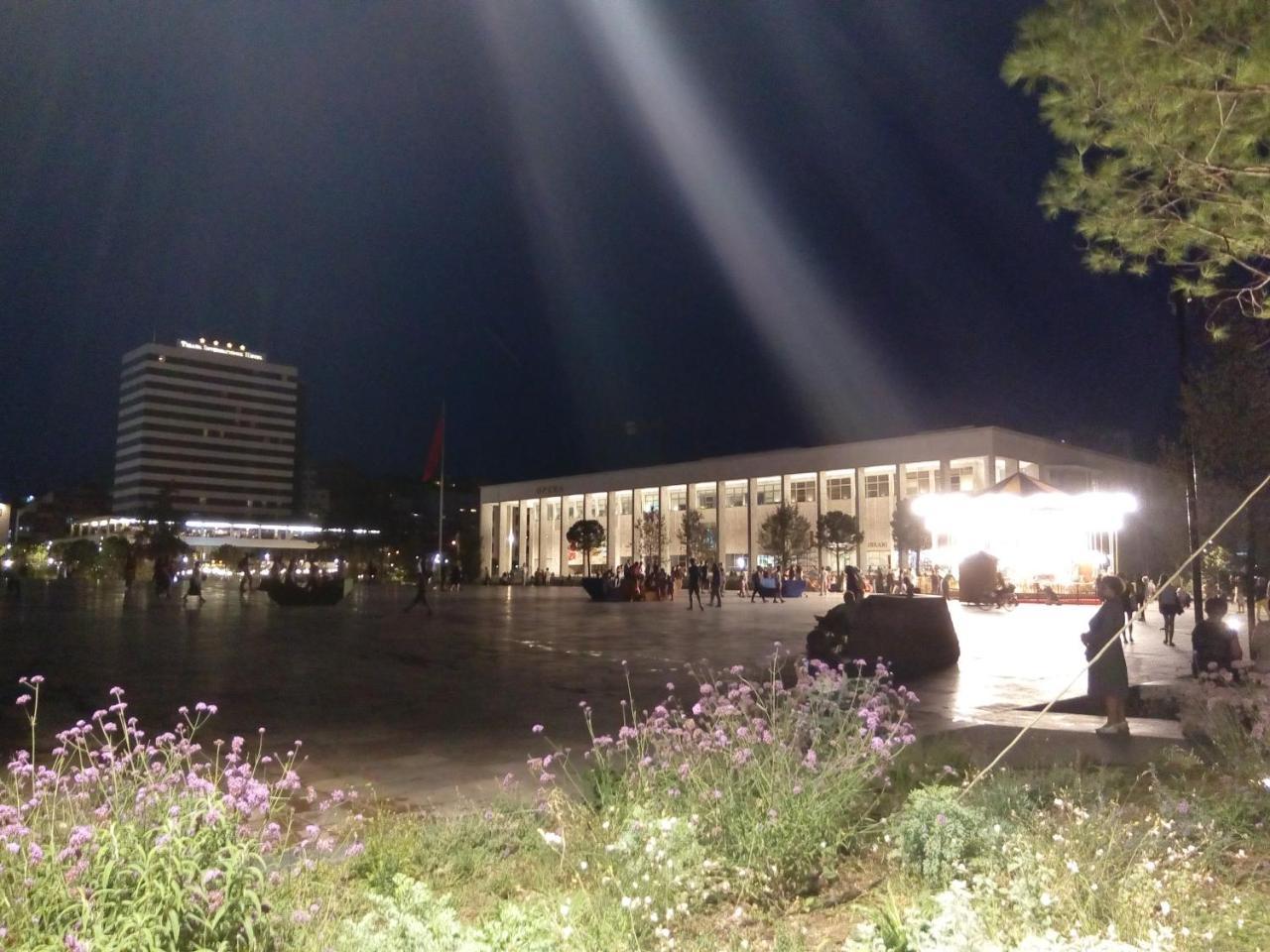 Luxury Tirana Apartment Esterno foto