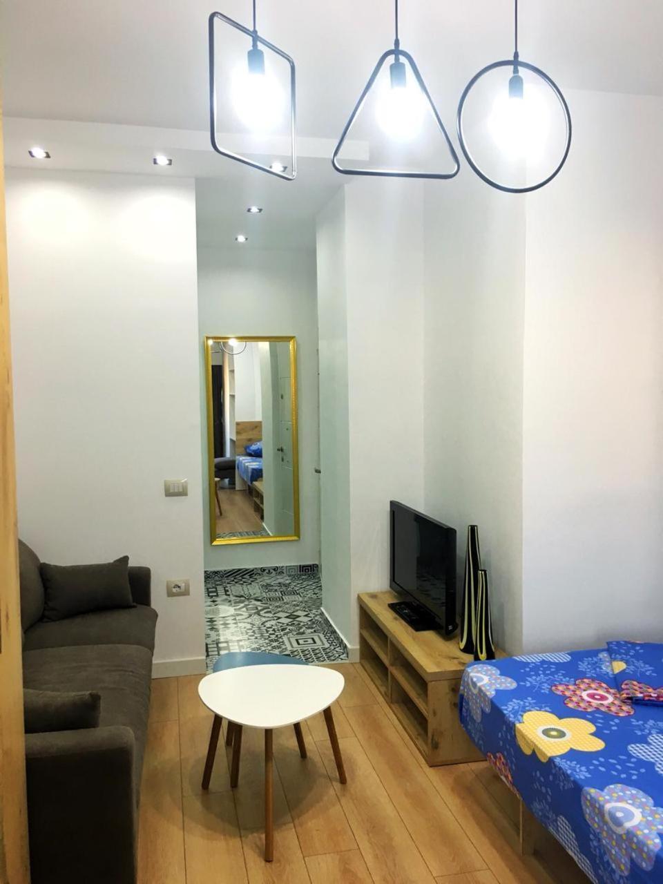 Luxury Tirana Apartment Esterno foto